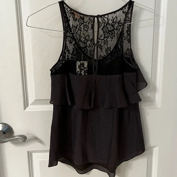 NWT Rebecca Taylor lace and ruffle textured crepe tank